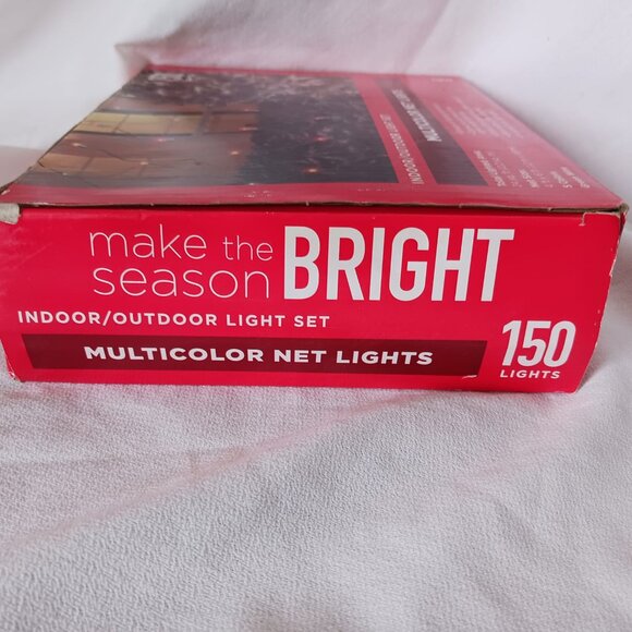 New in Opened Box Multi-Color Net Light with 150 Bulbs - Picture 7 of 10